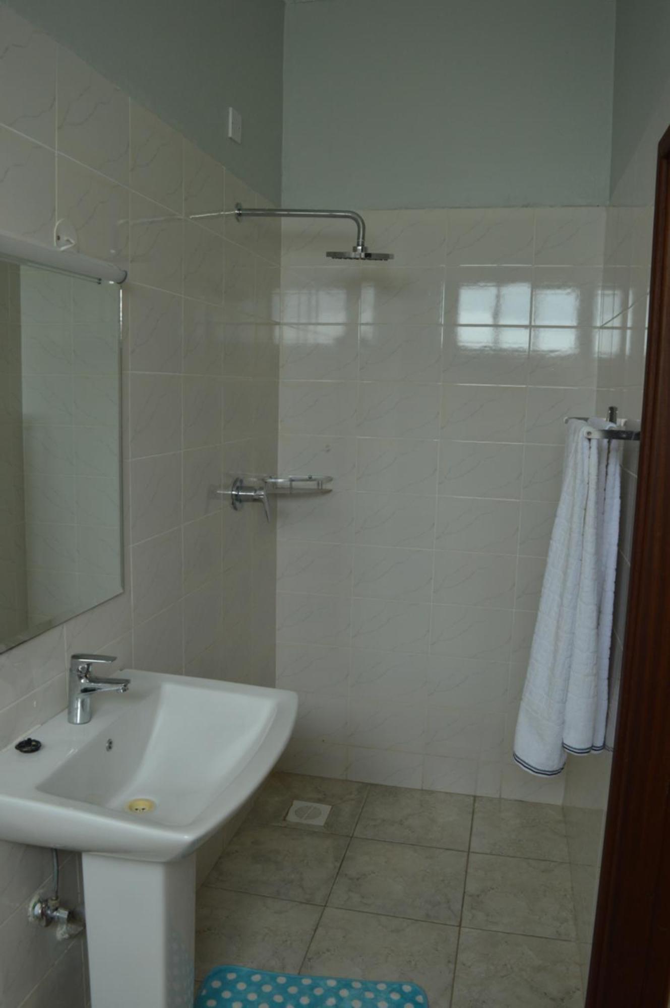 Hotel Tiffany Mombasa Eksteriør billede